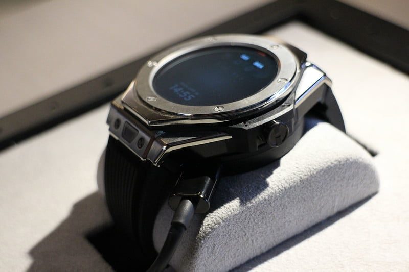 reloj big bang referee revision hublot review 9 800x533 c