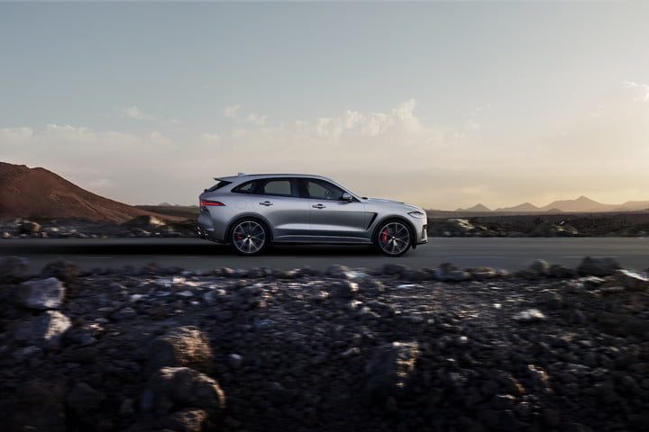 nuevo jaguar f pace svr ny j 19my 280318 010 glhd pr 720x480 c