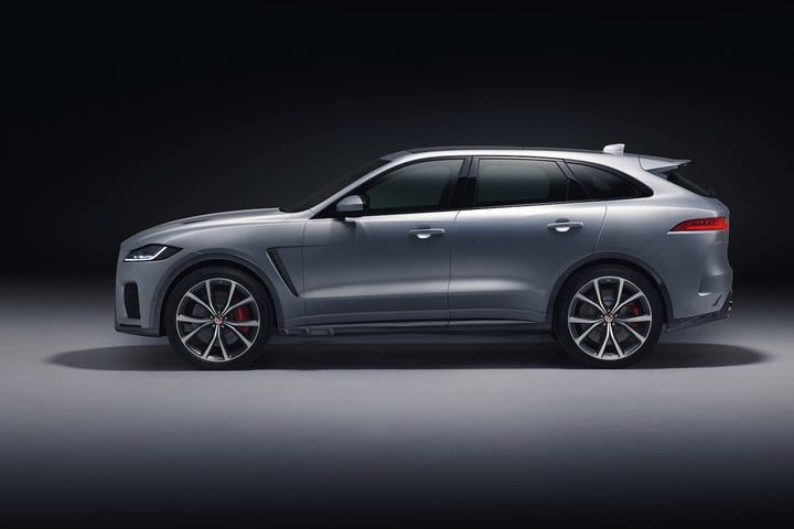 nuevo jaguar f pace svr ny j 19my 280318 03 720x480 c