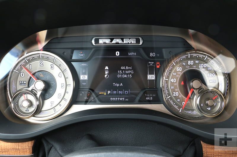 nueva camioneta ram 2019 1500 int 10