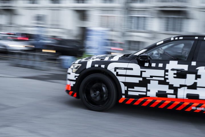 e tron quattro camuflaje ginebra the audi prototype in geneva 6 720x480 c