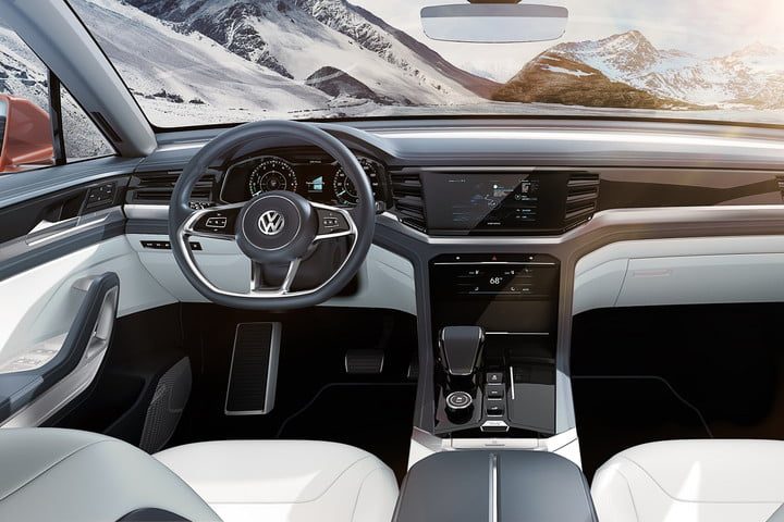 lo mejor auto show ny 2018 volkswagen atlas cross sport interior 1 720x480 c