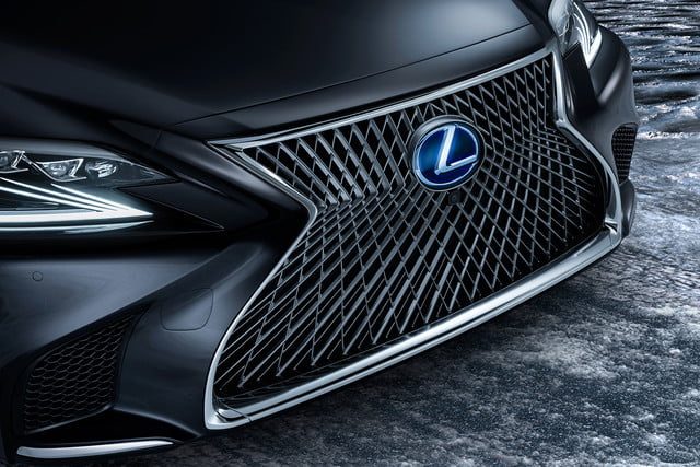 lexus ls variantes hibridas ev hidrogeno 2018 ls500h 1 640x427 c