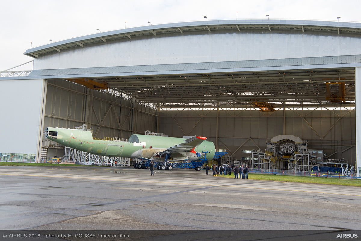 belugaxl airbus belugxl 5 1200x800 c