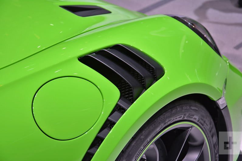 como quitar peso porsche 911 gt3rs dt geneva gt3 rs 3 2 796x531 c