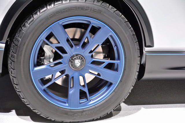 porsche estaciones de carga mission e dt geneva cross turismo concept 9 640x427 c