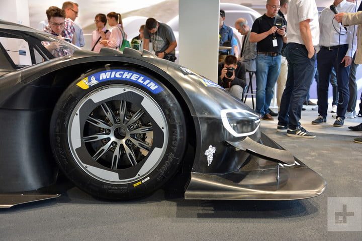 vw auto electrico pike peaks dt volkswagen id r 3 640x427 c