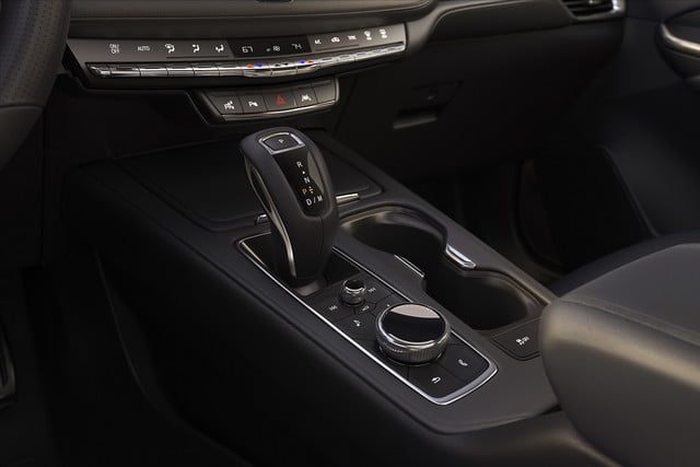 cadillac xt4 super cruise the 2019 was developed on an exclusive compact suv architect 7 640x427 c