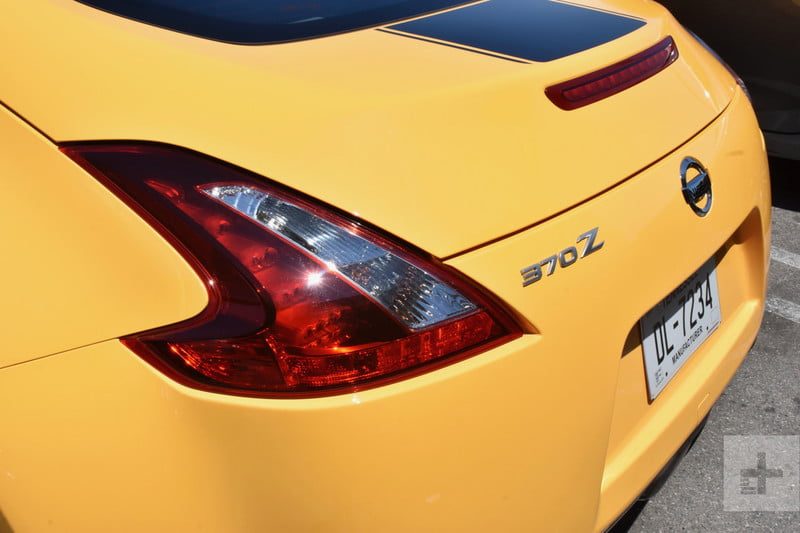 nissan 370z 2018 prueba 37oz back 800x533 c