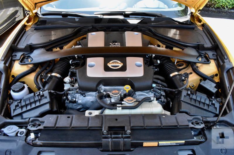 nissan 370z 2018 prueba 37oz engine center 800x533 c