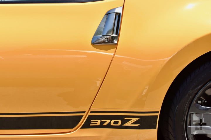 nissan 370z 2018 prueba 37oz model logo 720x720