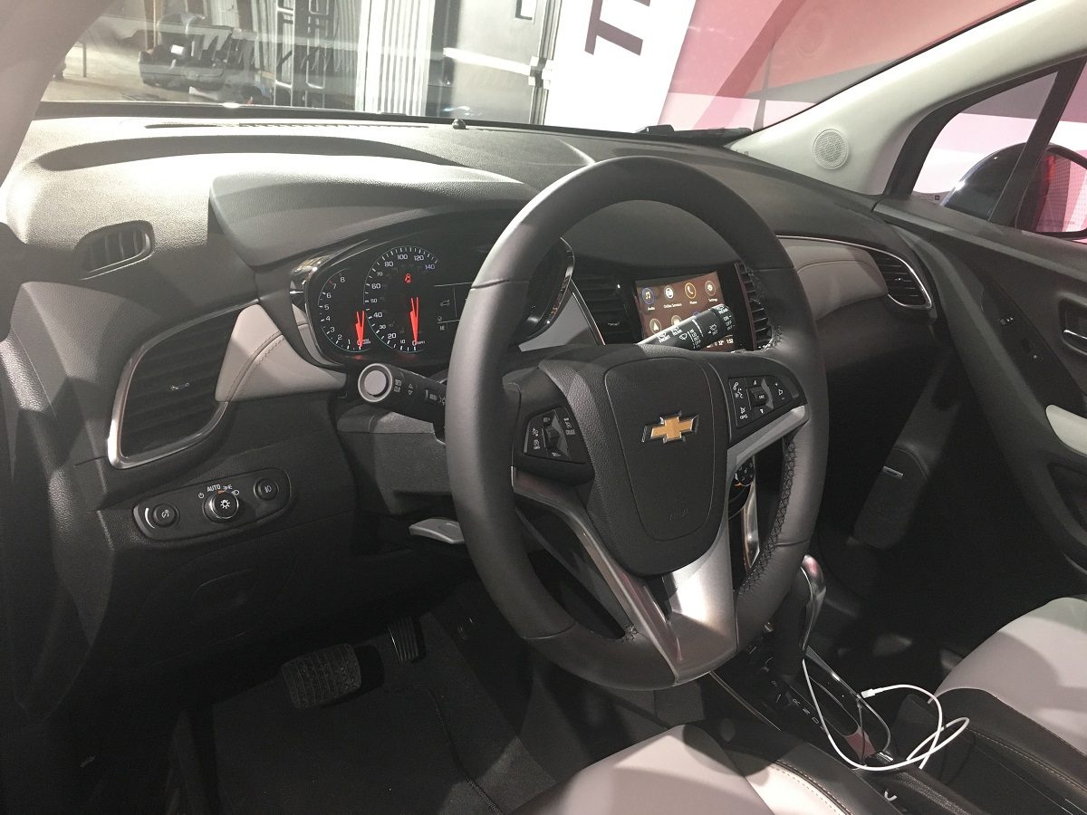 chevroet trax equinox traverse comparativa interior chevrolet