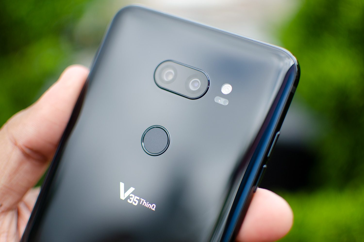 lg v35