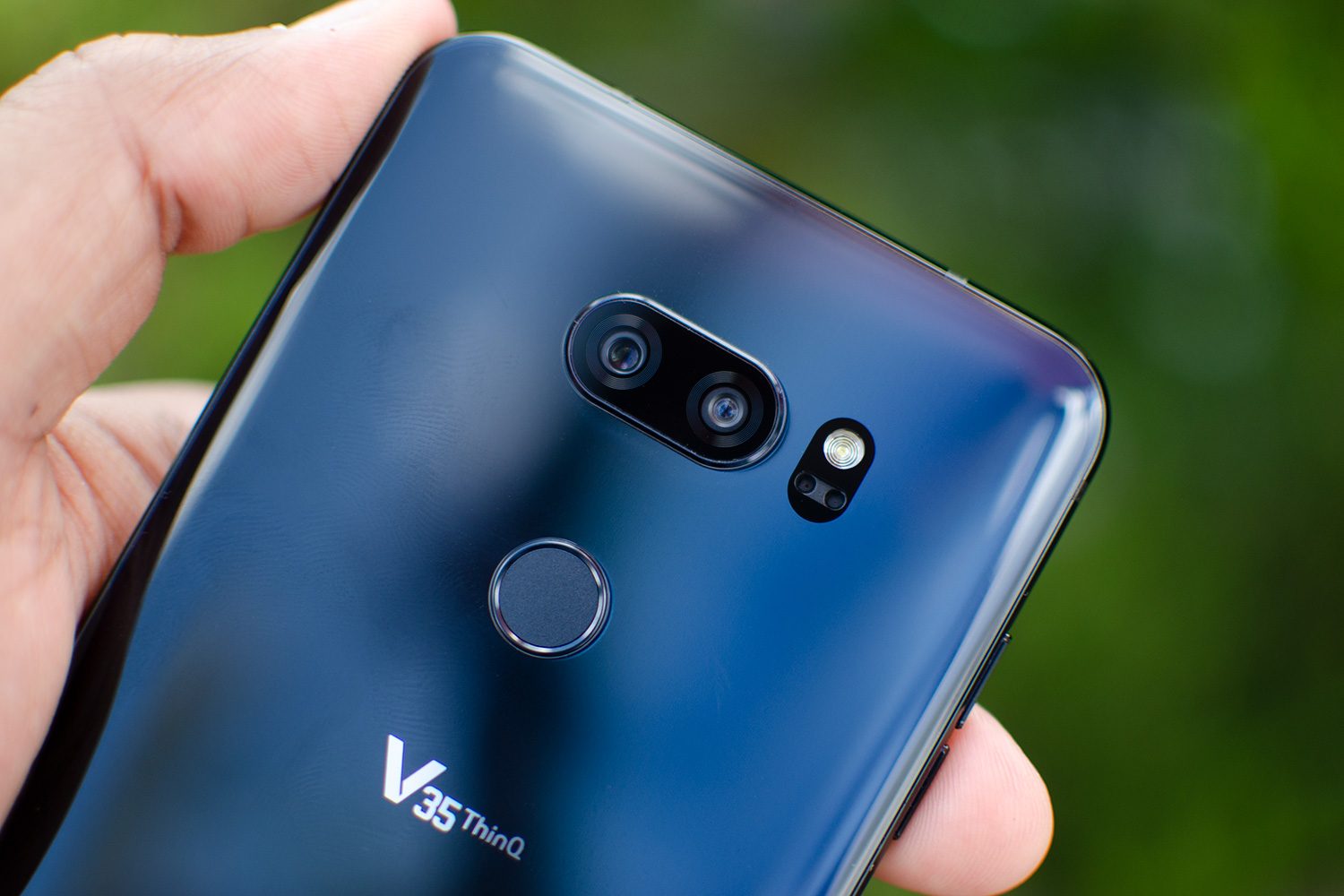 lg v35