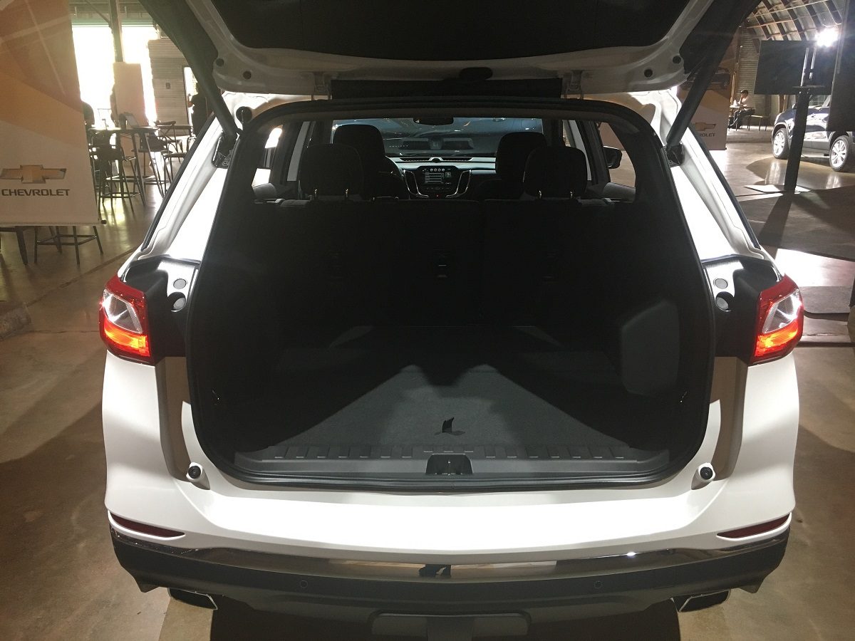 chevroet trax equinox traverse comparativa maletero