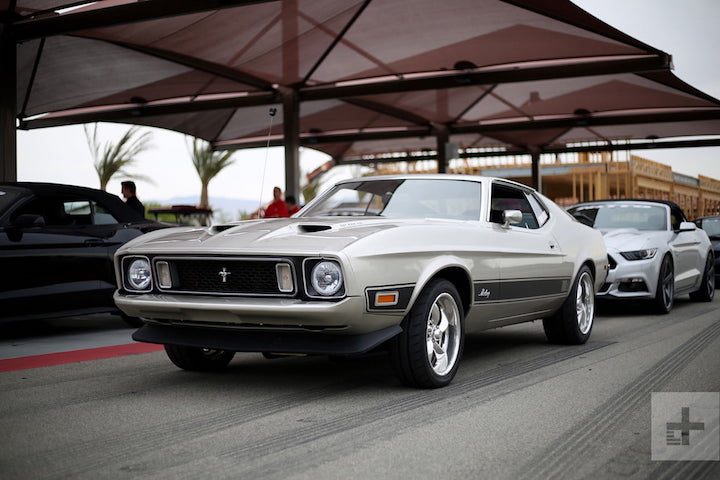 probando ford mustang thermal club est 19