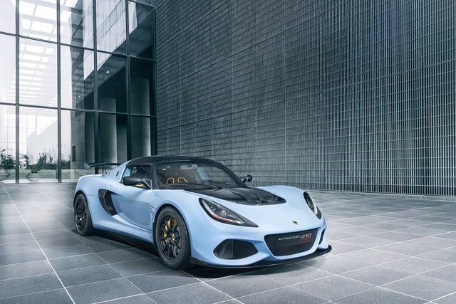 lotus exige sport 410 termino medio professional use auto advertising backplate 3 640x427 c