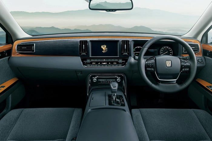 century toyota limusina sedan 2018 00 700x467 c