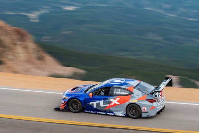 acura rendimiento suv rdx pikes peak returns to the hill climb 2 640x427 c