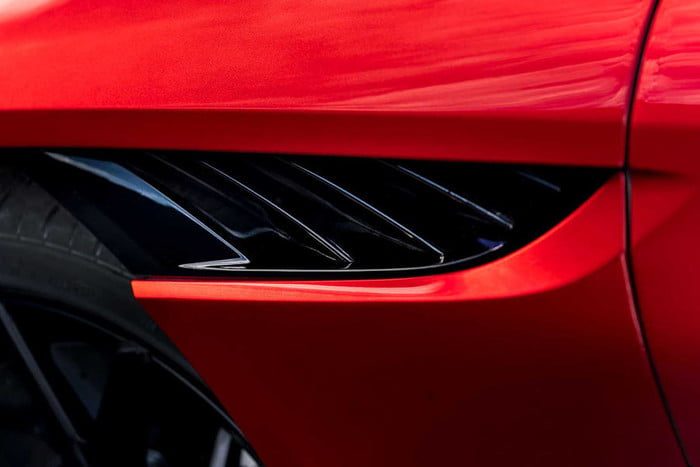 aston martin dbs superleggera presentacion leak 10 700x467 c