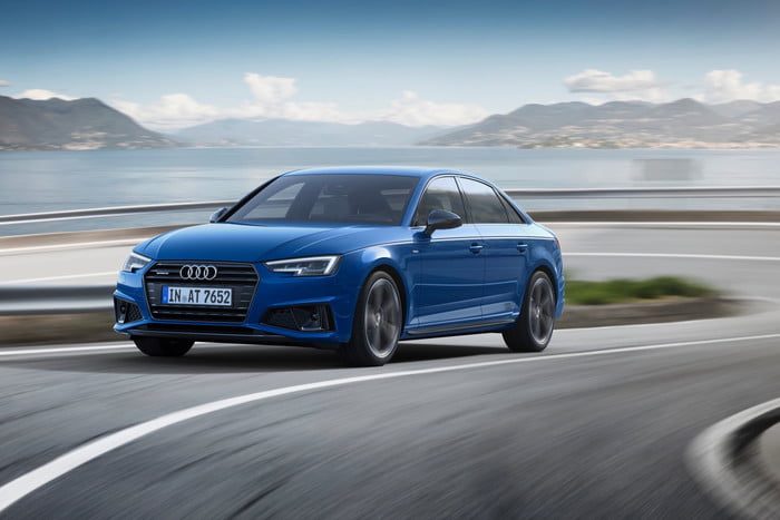 audi a4 2019 americano sedan 4 700x467 c