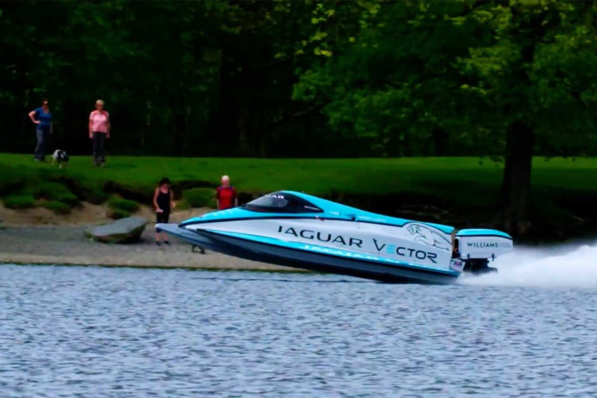 lancha jaguar vector v20e rompe records dims 12 1200x800 c