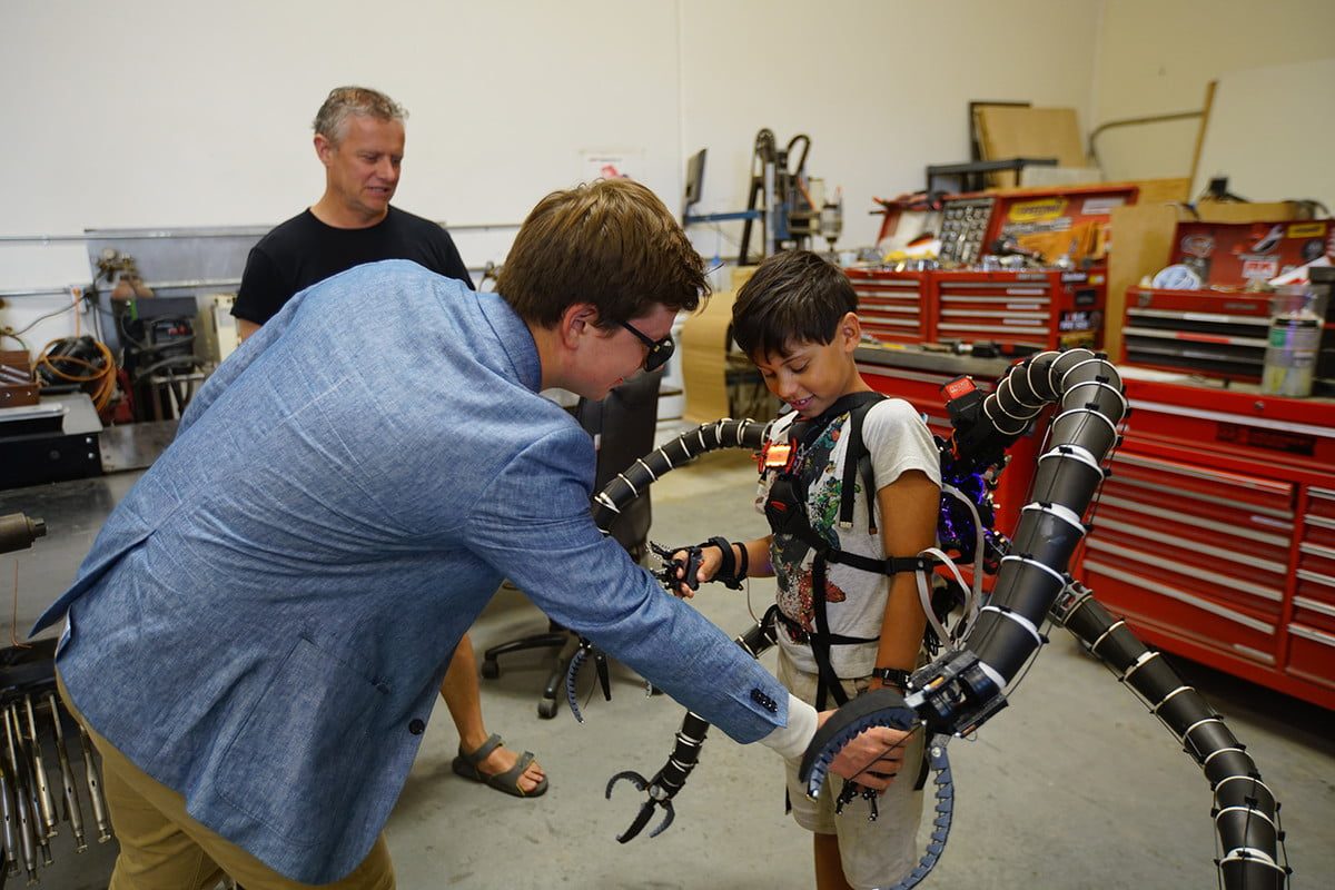 adoscente milonario bitcoin doc oc suit erik holding claw 1200x800 c