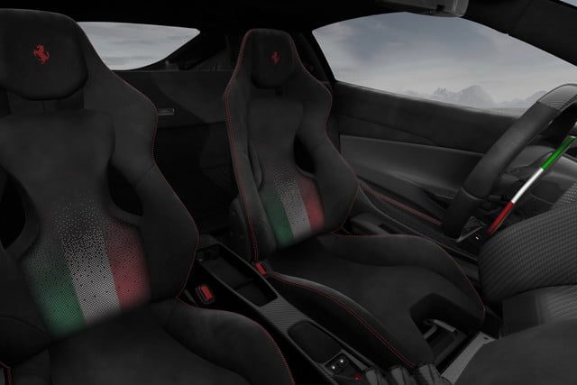 nuevo ferrari 488 pista piloti int 640x427 c