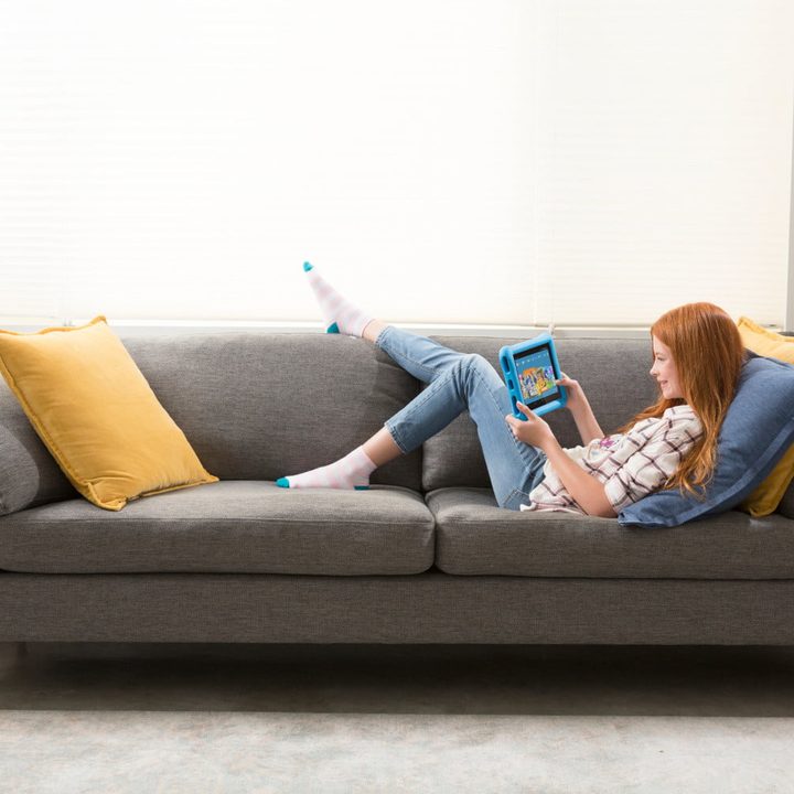 show mode kids edition amazon fire hd 10 couch 1500x1000
