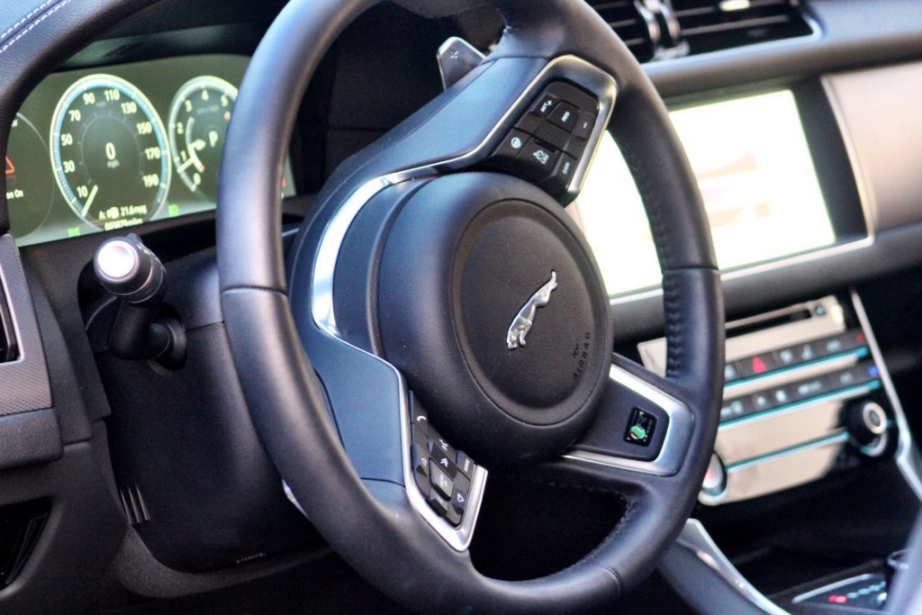 revision jaguar xf r sport 2018 for print 5 0851 1024x683