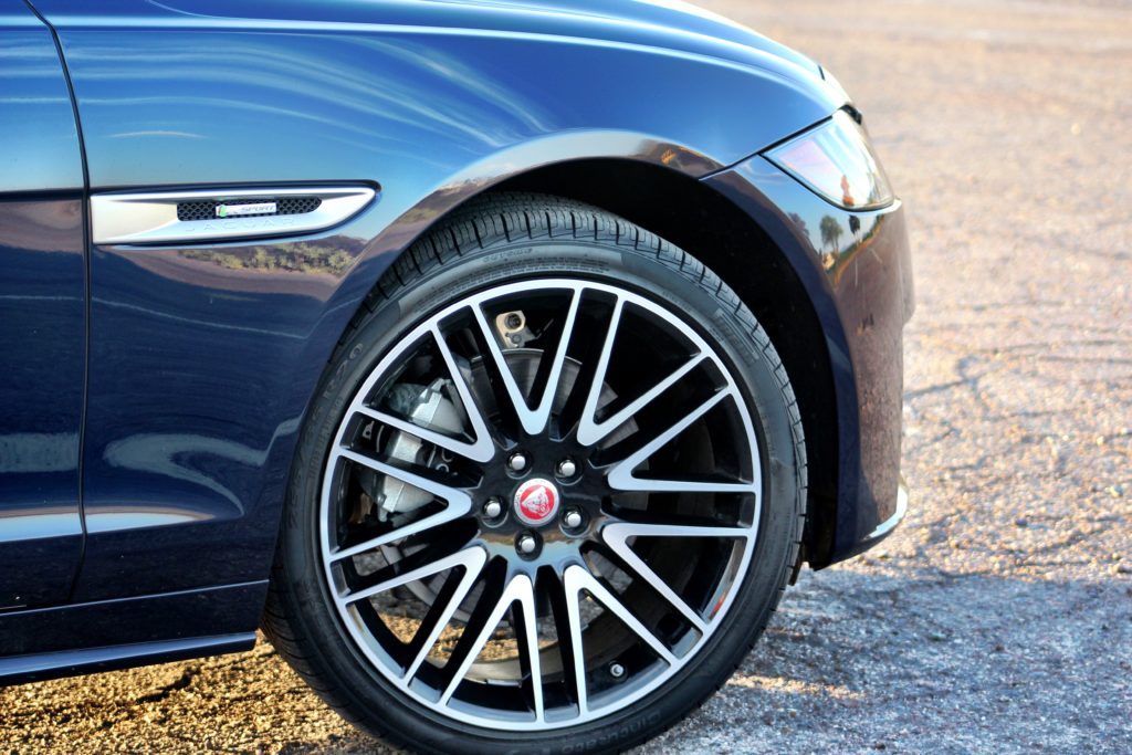 revision jaguar xf r sport 2018 modelo 19