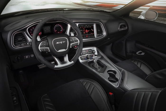 nuevo dodge srt hellcat redeye 2019 int 1
