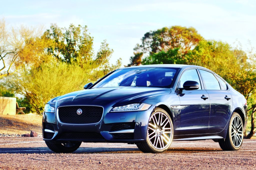 revision jaguar xf r sport 2018 portada x 13