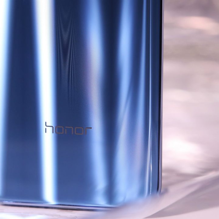 telefono honor 10 gt blue base 1500x1000
