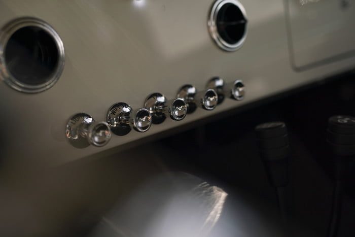 ford bronco old school br icon classic 11 v1 current 700x467 c