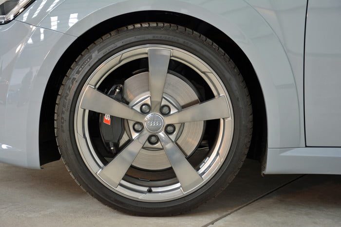 audi tt edicion 20 amiversario rg 2019 years 3 700x467 c