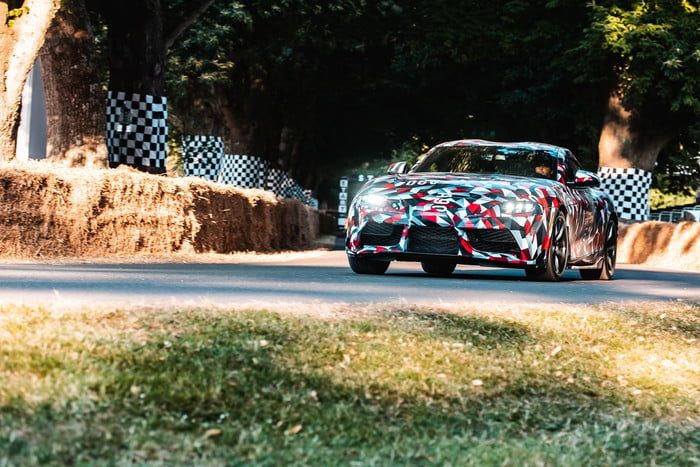 rumores toyota supra 2019 prototype goodwood 3 700x467 c