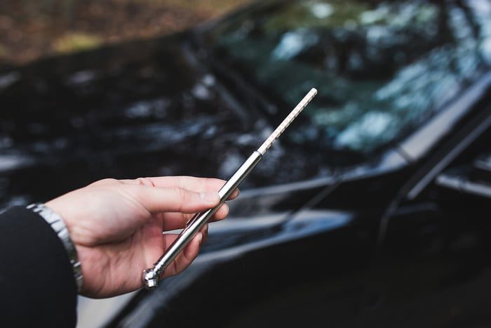 la presion de neumaticos 2017 dt how to check your tire pressure photos by chris chin 3 700x467 c