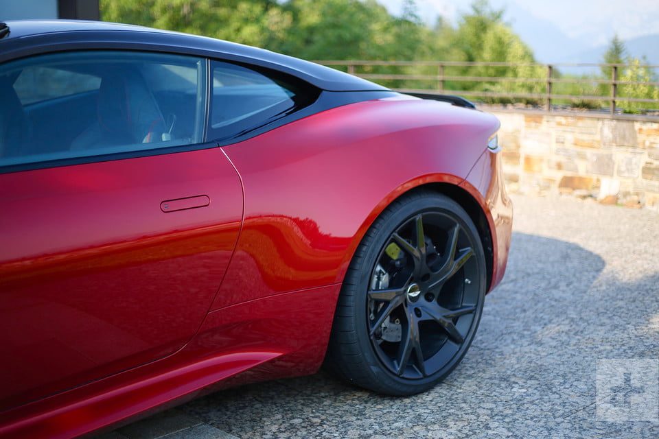 revision aston martin dbs superleggera 2019 first drive review 7 960x9999