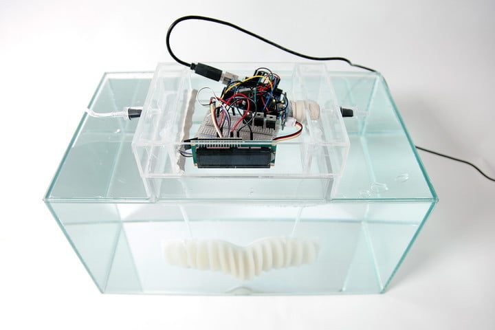 traje acuatico amphibio gills are designed to let humans breathe underwater working prototype 1 720x720