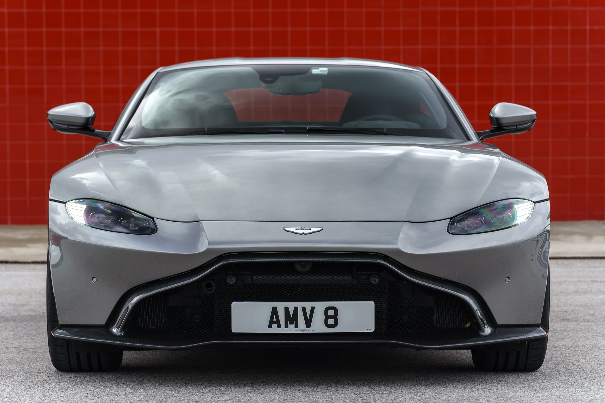 nuevo aston martin vantage 2019 v8 amv 8  portugal 12