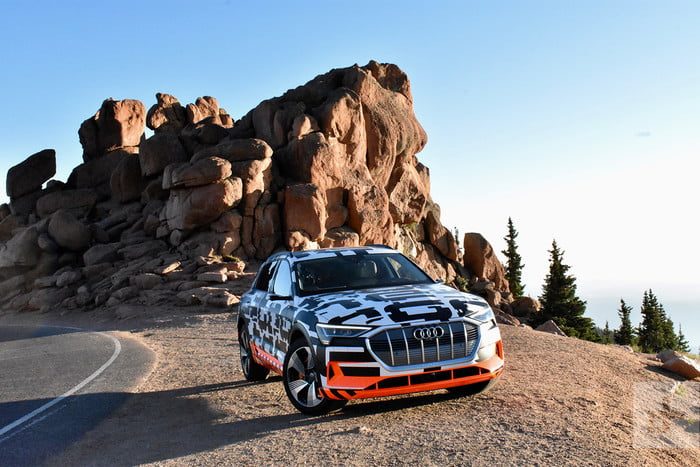 e tron suv electrica audi electric cliff 700x467 c