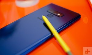 ventajas samsung galaxy note 9 hands on blue back yellow s pen close 720x720