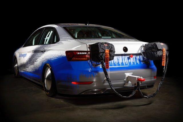 volkswagen jetta record velocidad h  9618 2 700x467 c