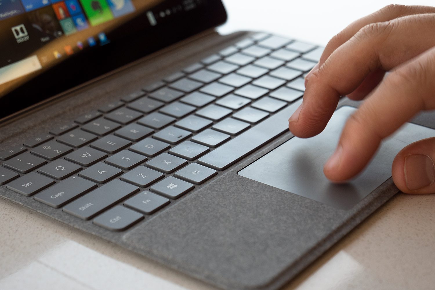 surface go microsoft revision review 24jpg 800x534 c