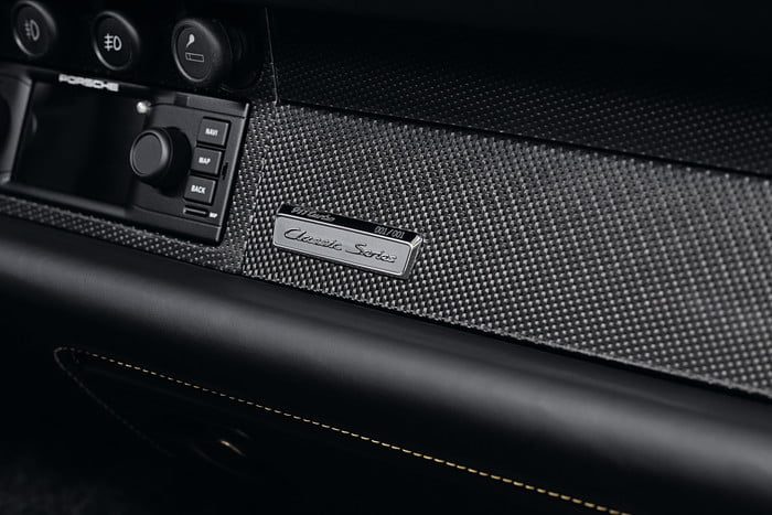 porsche 911 project gold 70 aniversario 12 700x467 c