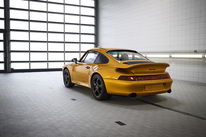 porsche 911 project gold 70 aniversario 2 700x467 c