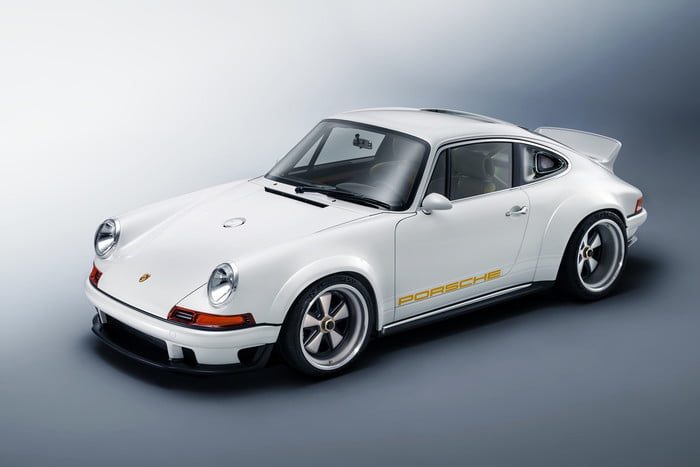 porsche 911 singer dls 2 700x467 c