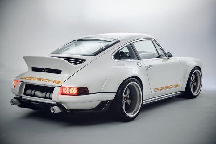 porsche 911 singer dls 4 700x467 c
