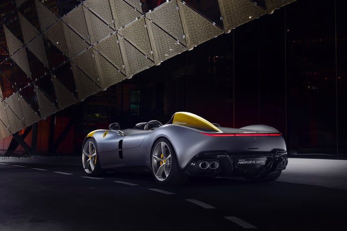 ferrari serie icona monza sp1 sp2 05 700x467 c